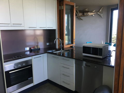 Lennox Holiday Apartments - Accommodation Nelson Bay 12