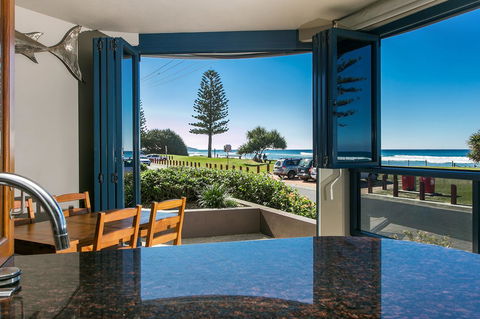 Lennox Holiday Apartments - Accommodation Nelson Bay 1