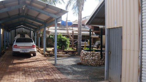 Boulder Lodge - Nelsons Bay Accommodation 0