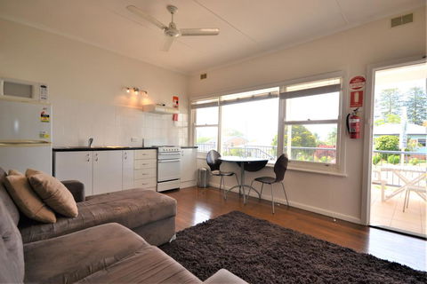 Breakers 2 2 Hill Street - Accommodation Nelson Bay 2