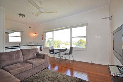 Breakers 4 2 Hill Street - Accommodation Nelson Bay 1