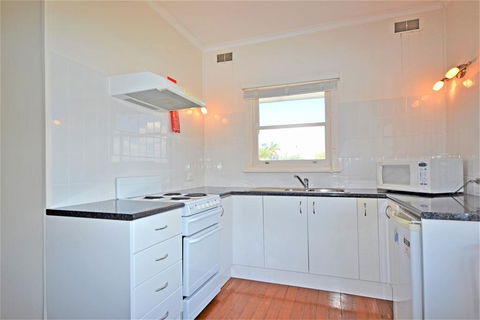 Breakers 4 2 Hill Street - Accommodation Nelson Bay 2