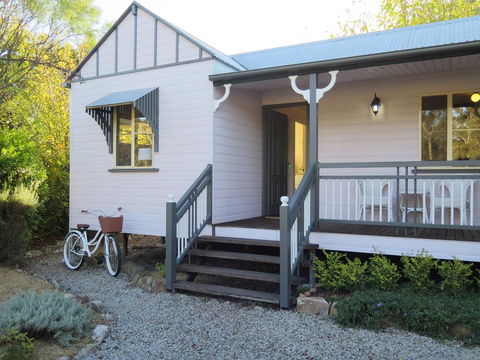 Briar Rose Cottages - Accommodation Nelson Bay 2