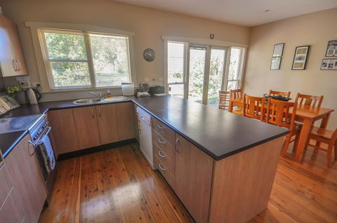 Brigalow Cottage - Accommodation Nelson Bay 2