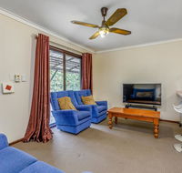 Bright Neat  Convenient House - Accommodation Nelson Bay