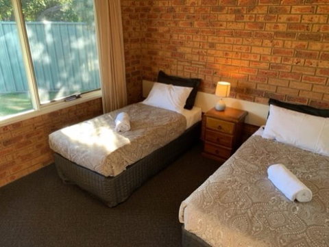 Broadford Sugarloaf Motel - Nelson Bay Accommodation.com 1