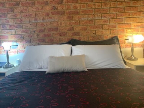 Broadford Sugarloaf Motel - Nelson Bay Accommodation.com 3