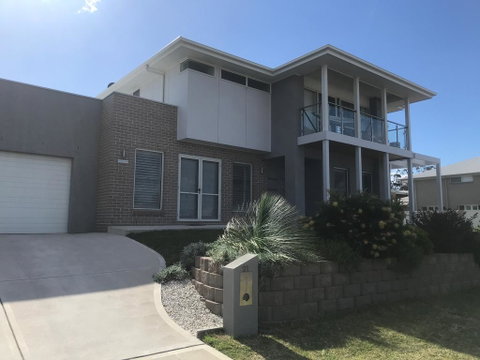 Broughton Views - Nelson Bay Accommodation.com 0