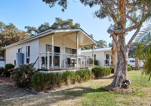 Budgewoi Holiday Park - Accommodation Nelson Bay 0