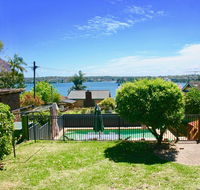 Bundeena Base Holiday Home - Accommodation Nelson Bay