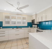 Burkeys 5 Main Street - Nelsons Bay Accommodation