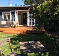 Burrill Lakeview Cottage - Accommodation Nelson Bay