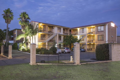 Burswood Lodge Apartments - Accommodation Nelson Bay 0