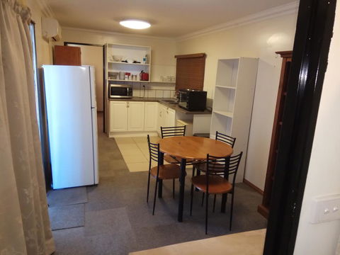 Burt St Gardens - Nelsons Bay Accommodation 0