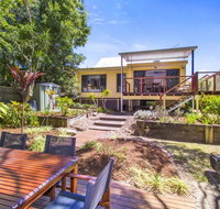 CABARITA BEACH BLISS - HOLIDAY HOME ON THE LAKE - Accommodation Nelson Bay