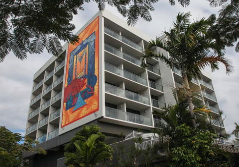 Cairns Plaza Hotel - Accommodation Nelson Bay 1