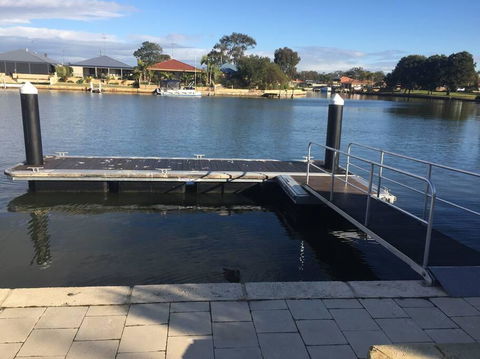 Canal Elegance In Yunderup - Accommodation Nelson Bay 2