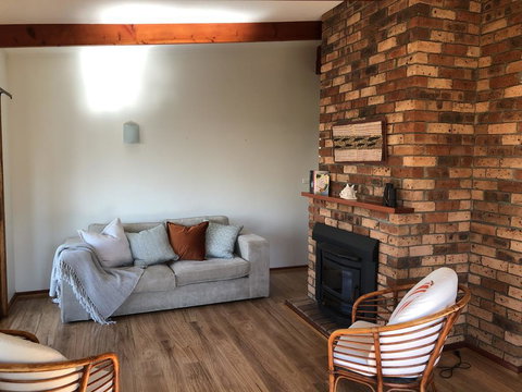 Canberra Cres 42 Burrill Lake - Accommodation Nelson Bay 2