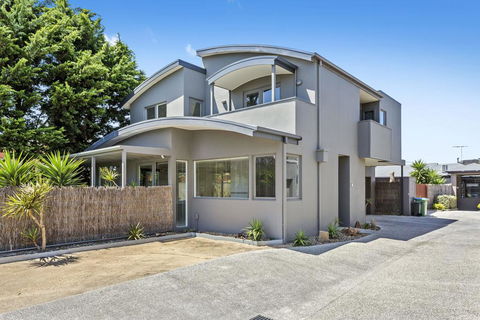 CAPEL'S REST - CAPEL SOUND - Accommodation Nelson Bay 0