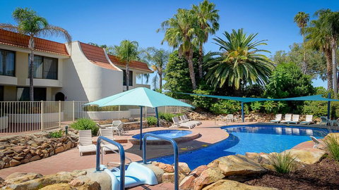 Capri Waters Country Club - Nelsons Bay Accommodation 2