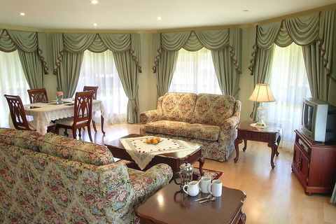 Carolynnes Cottages - Accommodation Nelson Bay 3