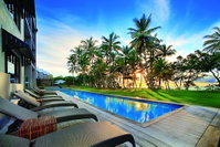 Castaways Resort  Spa On Mission Beach