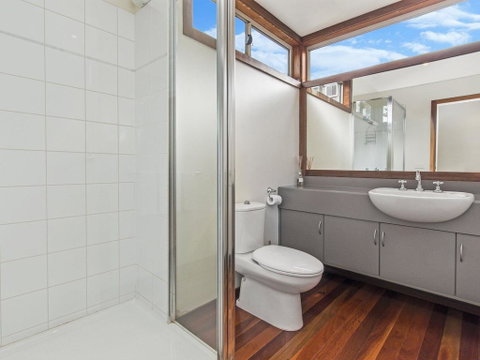 CASTWOOD VILLA No. 1 - Accommodation Nelson Bay 1