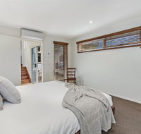 CASTWOOD VILLA No. 1 - Accommodation Nelson Bay
