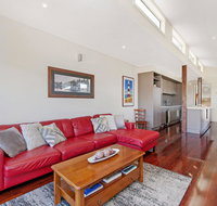 CASTWOOD VILLA No.2 - Accommodation Nelson Bay