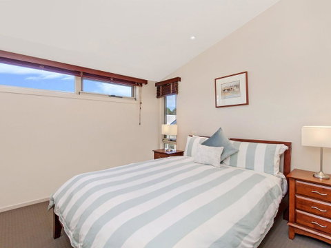 CASTWOOD VILLA No.2 - Accommodation Nelson Bay 2