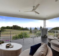 Caves Luxury Beachside Escape - literally across the road from Surf Club - Accommodation Nelson Bay