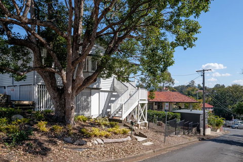Central Cottage - Accommodation Nelson Bay 0