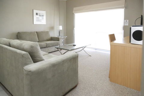 Centrepoint Apartments Griffith - Accommodation Nelson Bay 3