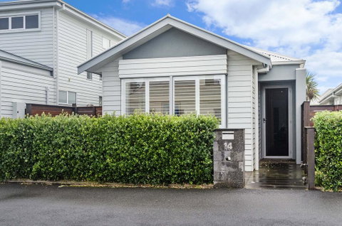 Charisma - Accommodation Nelson Bay 0