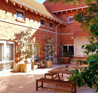 Chateau Cottesloe by the beach - Accommodation Nelson Bay
