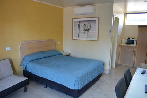 Chelsea Motor Inn - Accommodation Nelson Bay 0