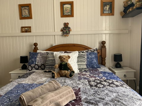 Cherry Blossom Cottage - Accommodation Nelson Bay 0