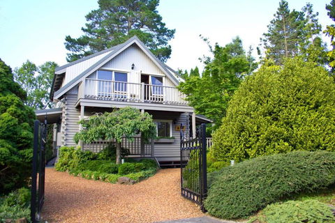 Cherry Cottage - Leura - Accommodation Nelson Bay 0
