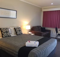 Chinchilla White Gums Motor Inn - Accommodation Nelson Bay