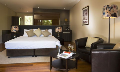 Cicada Lodge - Accommodation Nelson Bay 3