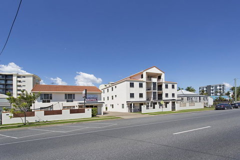 Cityville Luxury Apartments And Motel - Accommodation Nelson Bay 0