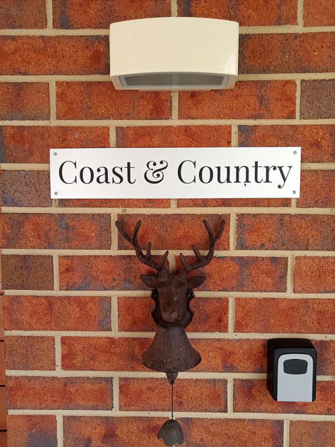 Coast & Country - Accommodation Nelson Bay 3