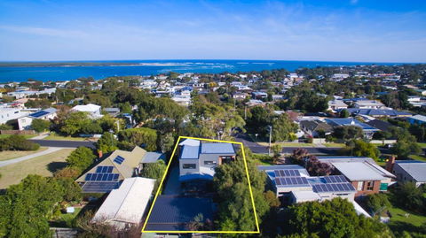 COASTAL BEAUTY ON BRUCE - Accommodation Nelson Bay 2