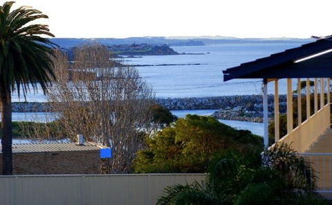 Coastal Comfort Motel - Accommodation Nelson Bay 2