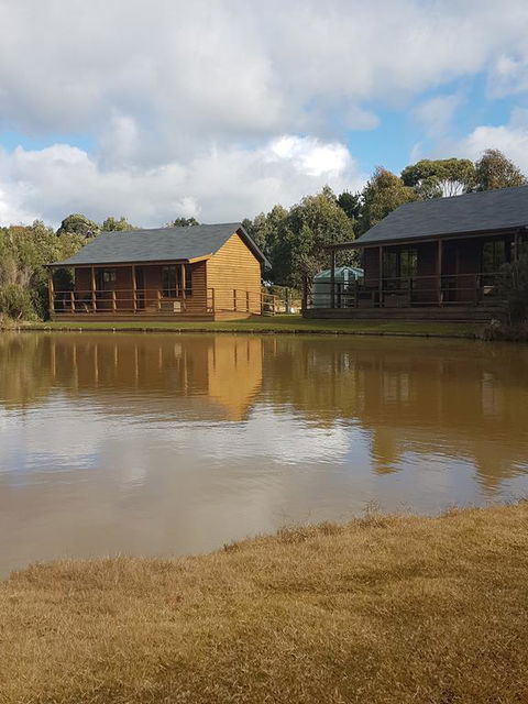 Cocoa & Briar Cottages - Accommodation Nelson Bay 3