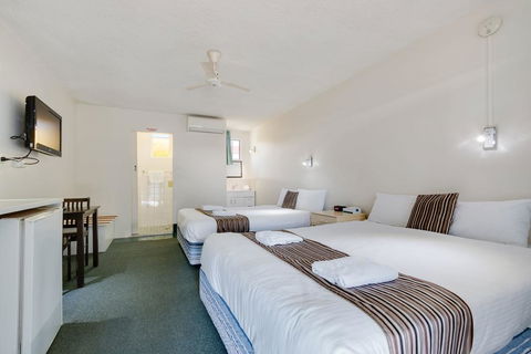 Coffs Harbour Pacific Palms Motel - Accommodation Nelson Bay 3
