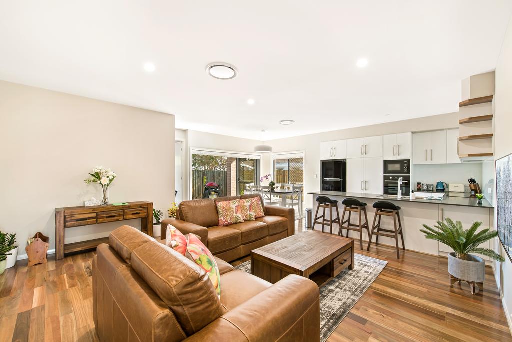 Middle Ridge QLD Accommodation Nelson Bay