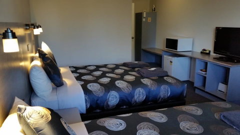 Colac Central Hotel-Motel - Nelsons Bay Accommodation 2