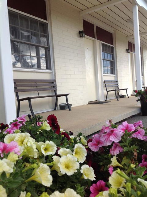 Colonial Lodge Motor Inn - Accommodation Nelson Bay 3