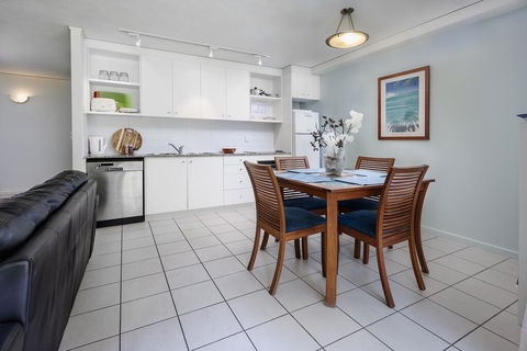 Coloured Sands - Accommodation Nelson Bay 3